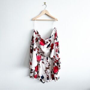 Rumor Boutique Floral Off The Shoulder Romper Play Suit Women's 8 Bell Sleeves